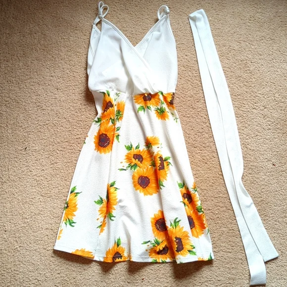 Amazon Dresses White Sunflower Dress With Sash Size Small